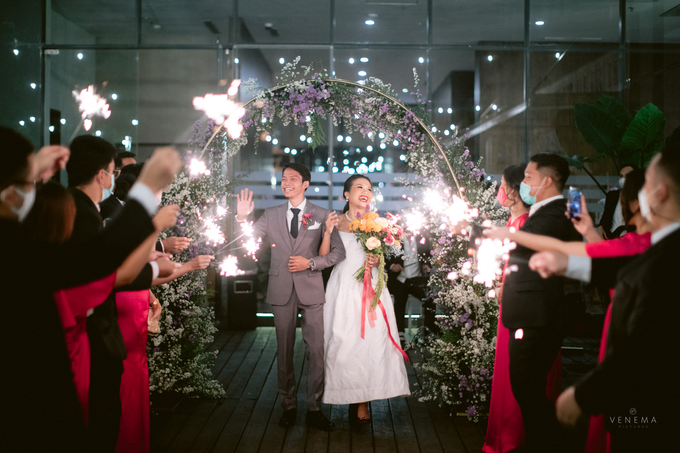 Intimate Wedding Ferdi & Obara at Wyl’s Kitchen by HR Team Wedding Group - 010 Intimate Wedding Ferdi & Obara at Wyl’s Kitchen by HR Team Wedding Group - 010