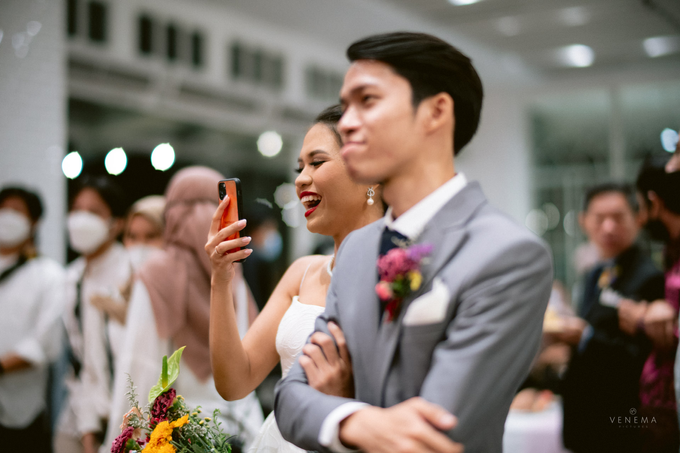 Intimate Wedding Ferdi & Obara at Wyl’s Kitchen by HR Team Wedding Group - 012 Intimate Wedding Ferdi & Obara at Wyl’s Kitchen by HR Team Wedding Group - 012