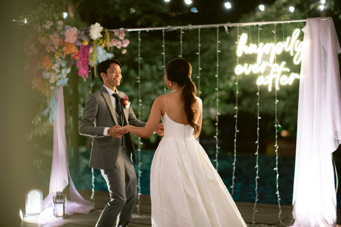 Intimate Wedding Ferdi & Obara at Wyl’s Kitchen by HR Team Wedding Group - 016 Intimate Wedding Ferdi & Obara at Wyl’s Kitchen by HR Team Wedding Group - 016