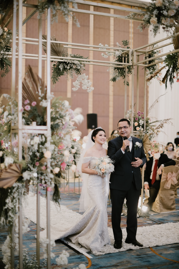 Intimate Wedding Hendra & Ervy at Pullman CP by HR Team Wedding Group - 017 Intimate Wedding Hendra & Ervy at Pullman CP by HR Team Wedding Group - 017