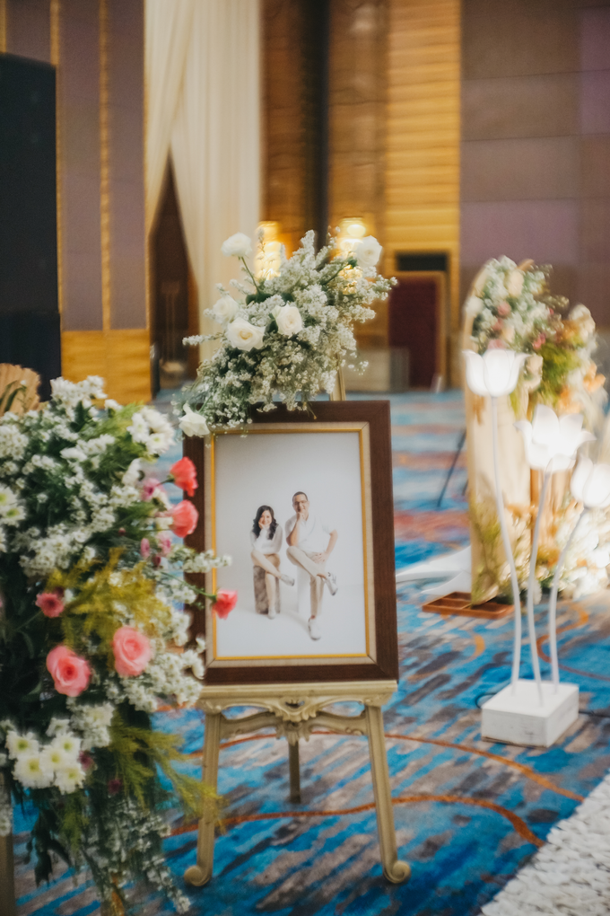 Intimate Wedding Hendra & Ervy at Pullman CP by HR Team Wedding Group - 009 Intimate Wedding Hendra & Ervy at Pullman CP by HR Team Wedding Group - 009