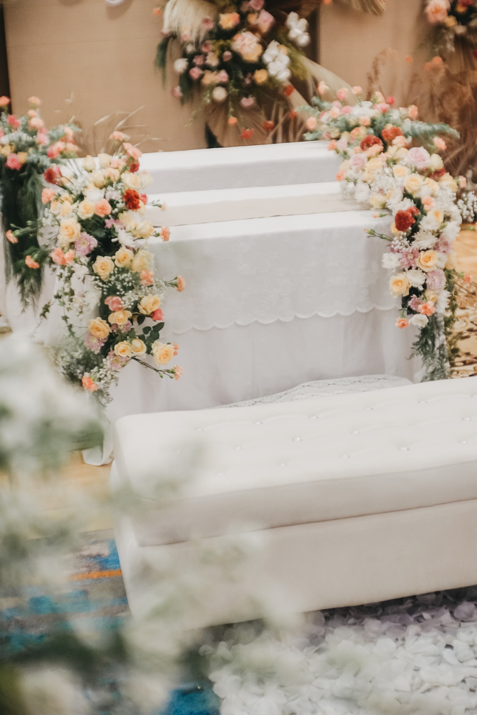 Intimate Wedding Hendra & Ervy at Pullman CP by HR Team Wedding Group - 005 Intimate Wedding Hendra & Ervy at Pullman CP by HR Team Wedding Group - 005