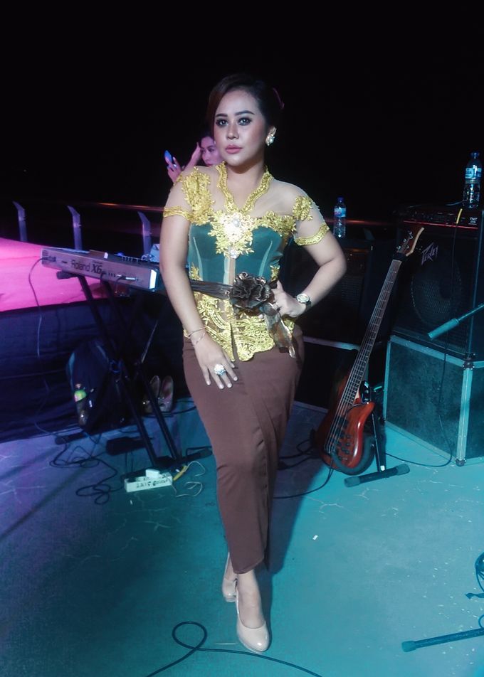 Lead Singer by SHIVANA ENTERTAINMENT - 003 Lead Singer by SHIVANA ENTERTAINMENT - 003