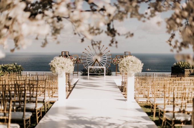 Alila Villas Uluwatu - Wedding of Michelle and Sunggoro by ...