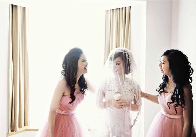 The Wedding of Lauren & Putri by FIVE Seasons WO - 004