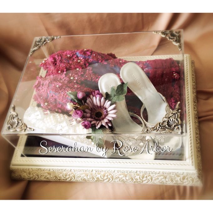 Royal Tray For Dr Anita Oktaputri S Wedding 12 April Seserahan By Rose Arbor Bridestory