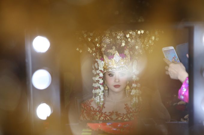 Traditional Palembang Wedding All The Way by Fleur de Lis Photography - 030 Traditional Palembang Wedding All The Way by Fleur de Lis Photography - 030
