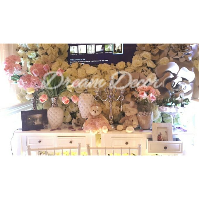 Exhibition booth for Kyria House of Bride and Aries Pangestu Photography by Dream Decor - 013 Exhibition booth for Kyria House of Bride and Aries Pangestu Photography by Dream Decor - 013