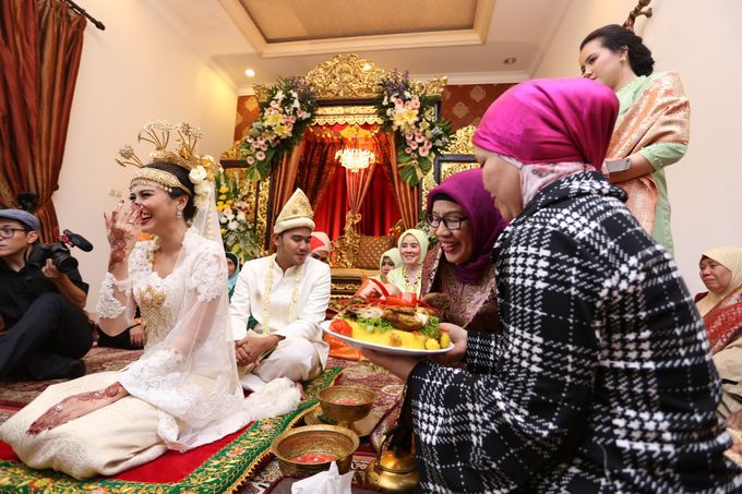 Traditional Palembang Wedding All The Way by Fleur de Lis Photography - 022