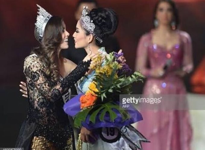 Paulina vega of Colombia Miss Universe 2014 Make Over by Arnold Makeover - 009 Paulina vega of Colombia Miss Universe 2014 Make Over by Arnold Makeover - 009