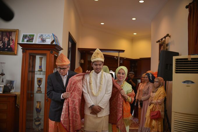 Traditional Palembang Wedding All The Way by Fleur de Lis Photography - 008