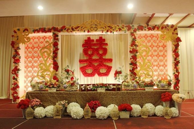 Engagement Decoration by Blue moon Wedding Chapel - 005