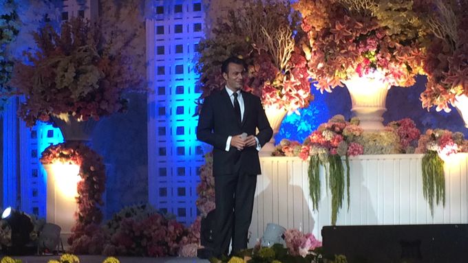 Wedding in Shangrila Surabaya by Tarik The Tenor ( The Luxury Entertainment ) - 004 Wedding in Shangrila Surabaya by Tarik The Tenor ( The Luxury Entertainment ) - 004