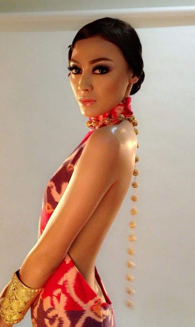 Whulandary Herman Puteri Indonesia 2013 Make Over by Arnold Makeover - 007