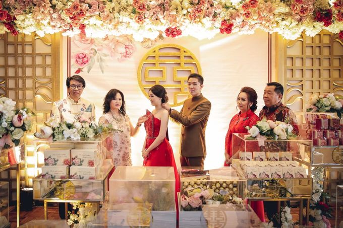 The Engagement of Johan and Lisa by Grand Orchid Decoration - 007 The Engagement of Johan and Lisa by Grand Orchid Decoration - 007