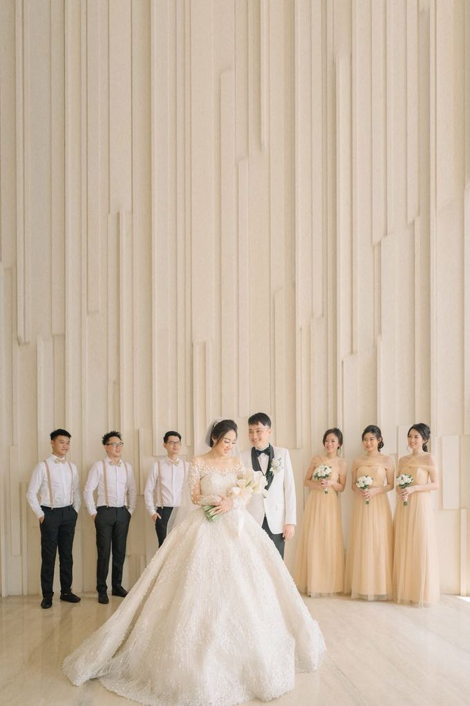 Graceful Wedding Of Hantono & Winda by All Occasions Wedding Planner - 006