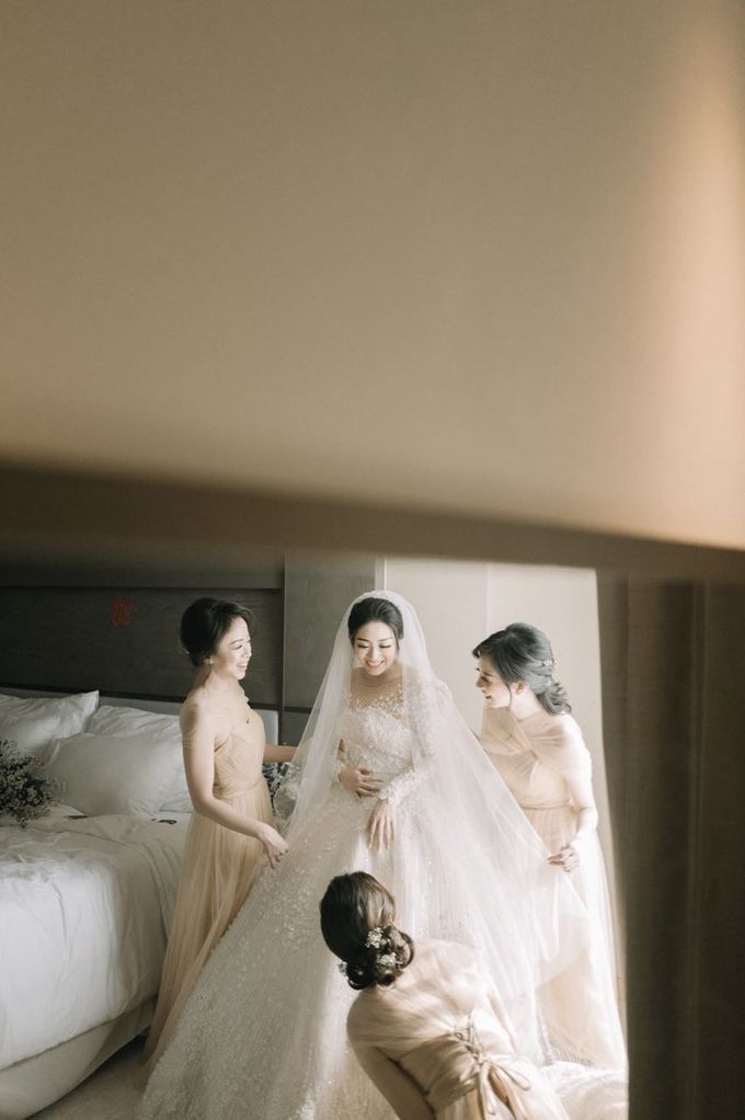 Graceful Wedding Of Hantono & Winda by All Occasions Wedding Planner - 011 Graceful Wedding Of Hantono & Winda by All Occasions Wedding Planner - 011
