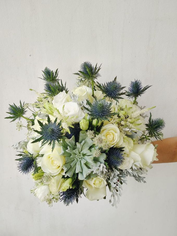 Wintery Themed Wedding by Tiffany's Flower Room - 003 Wintery Themed Wedding by Tiffany's Flower Room - 003