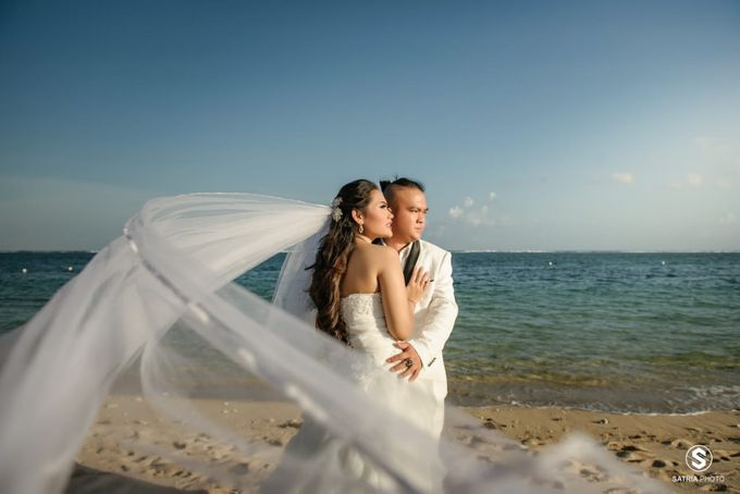 The Pre-Wedding of Sky & Defi by Miracle Wedding Bali - 011 The Pre-Wedding of Sky & Defi by Miracle Wedding Bali - 011