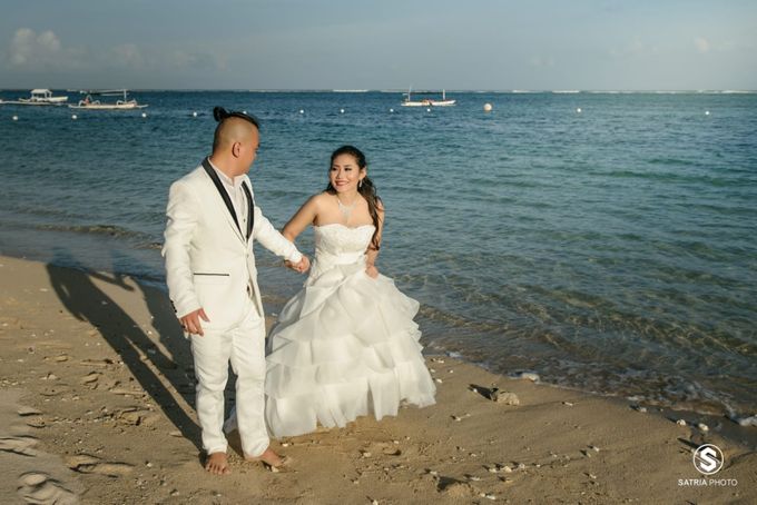 The Pre-Wedding of Sky & Defi by Miracle Wedding Bali - 017 The Pre-Wedding of Sky & Defi by Miracle Wedding Bali - 017