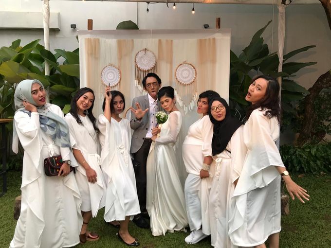 Gerhantari & Gilang Wedding by Bestival Wedding Planner & Organizer - 006 Gerhantari & Gilang Wedding by Bestival Wedding Planner & Organizer - 006