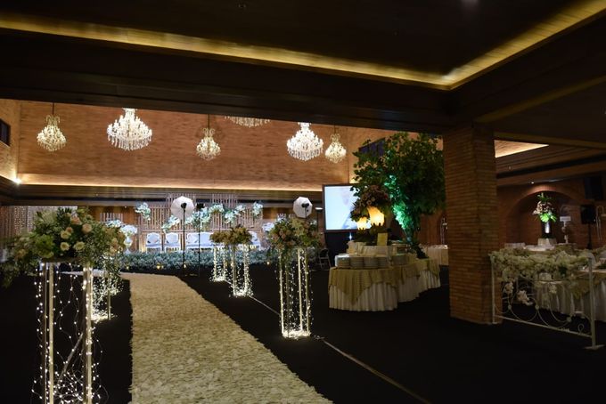 DIMAS & PUTRI WEDDING by United Grand Hall - 043