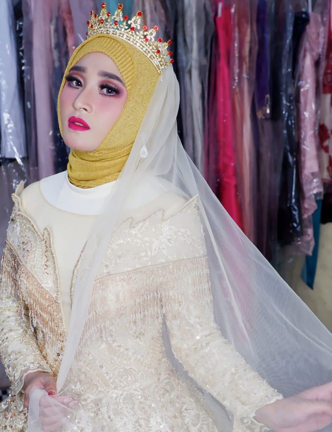 photoshoot muslim wedding by Bridal Tulip - 007