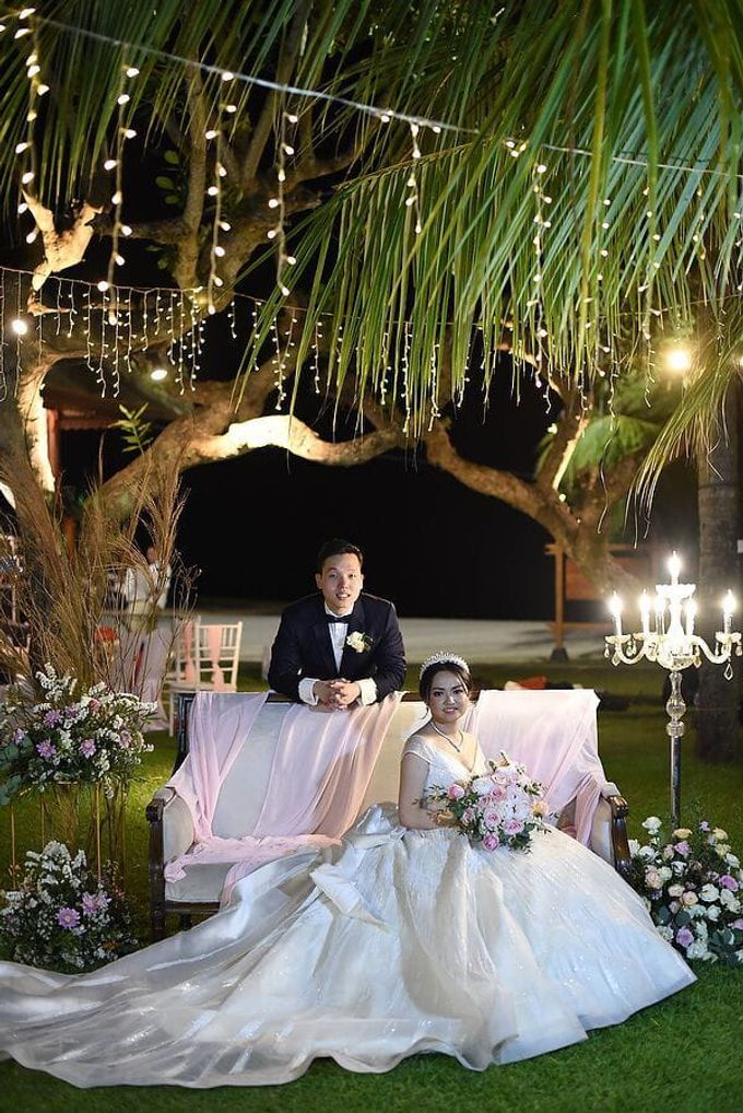 Ivan & Fiona Wedding at Nusa Dua Bali by Catalina Flora - 009