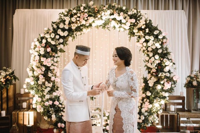 Alya & Reva Wedding at Belleza Permata Hijau by Fiori.Co - 002