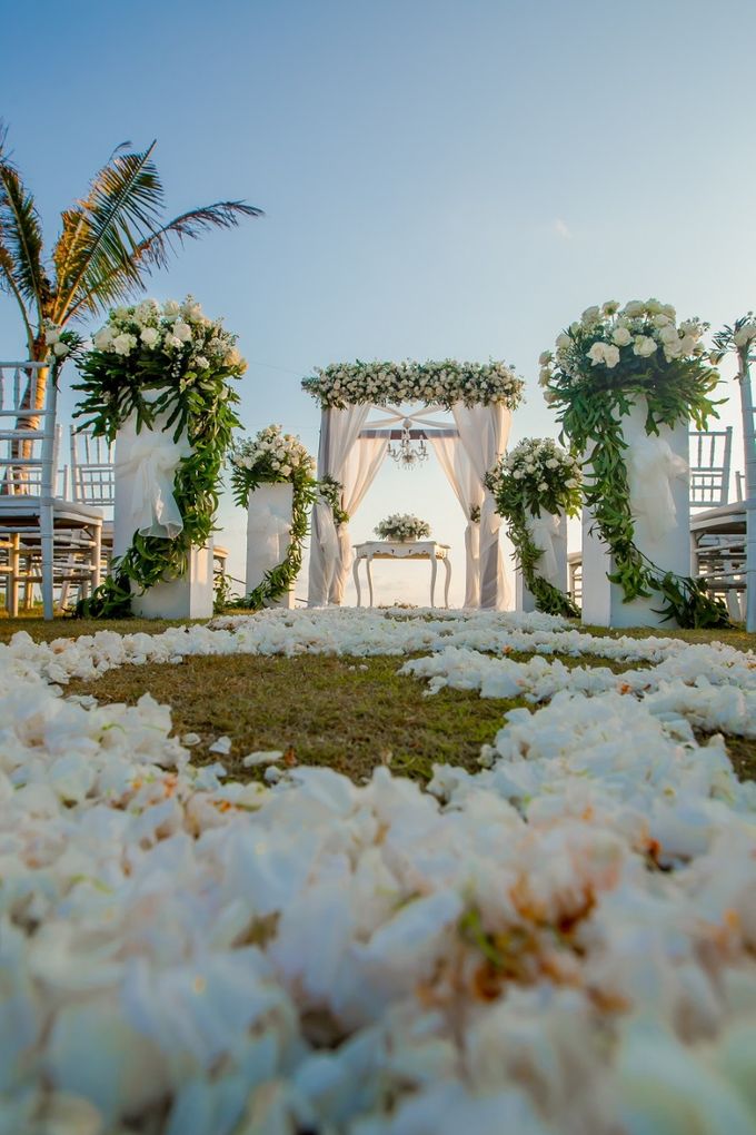 Beach Blessing Ceremony by Honey Wedding & Event Bali - 010