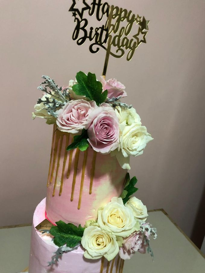 Tiers Cake by FIOR FIORE Patisserie - 004 Tiers Cake by FIOR FIORE Patisserie - 004