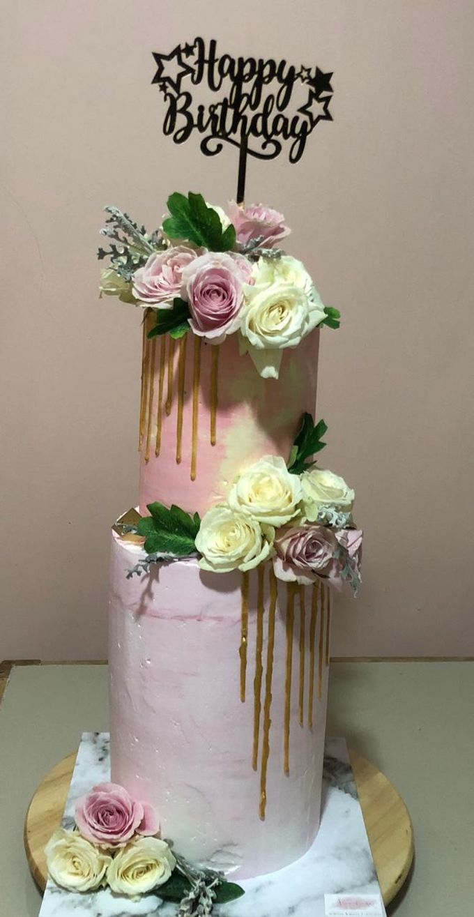 Tiers Cake by FIOR FIORE Patisserie - 001 Tiers Cake by FIOR FIORE Patisserie - 001