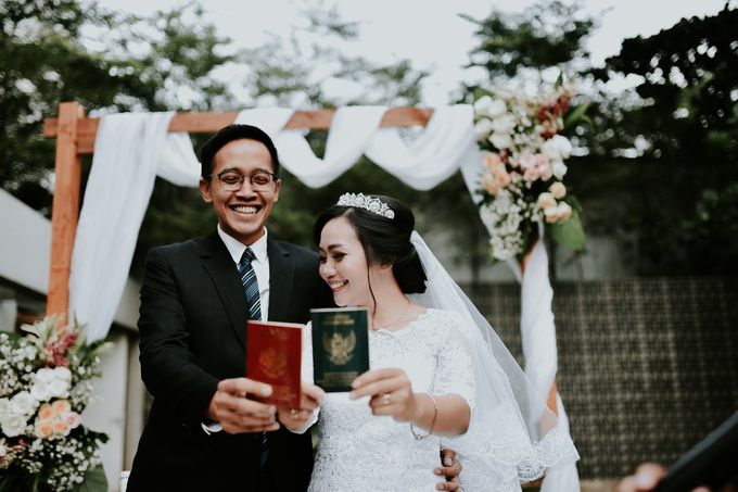 Tri & Rangga's Wedding by akar photography - 011