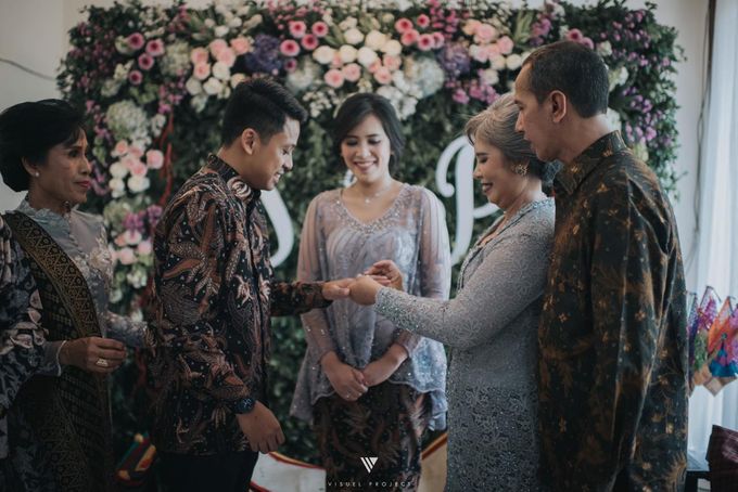 Steffie Putra Engagement by Chandira Wedding Organizer - 009 Steffie Putra Engagement by Chandira Wedding Organizer - 009