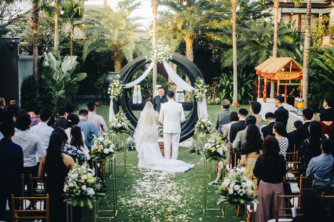 The Wedding of Han & Laura by Miracle Wedding Bali - 007