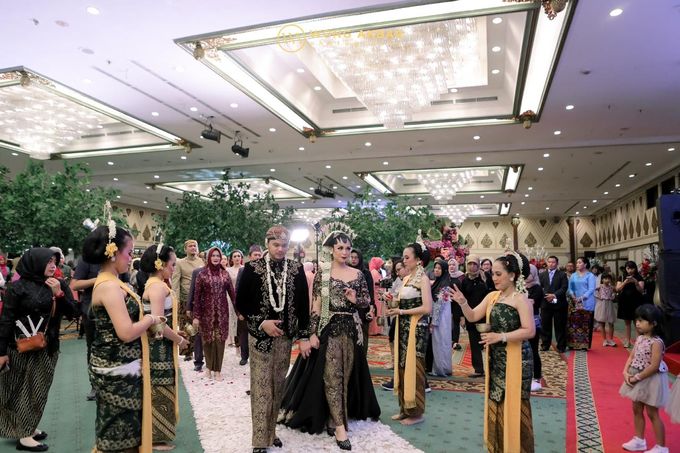 Edhita Aran Resepsi by Chandira Wedding Organizer - 017 Edhita Aran Resepsi by Chandira Wedding Organizer - 017