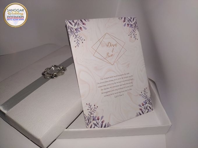 PUTRI & ARISANTO (Mauve-Golden Ornament Box Luxury) by Sanggar Undangan - 008 PUTRI & ARISANTO (Mauve-Golden Ornament Box Luxury) by Sanggar Undangan - 008