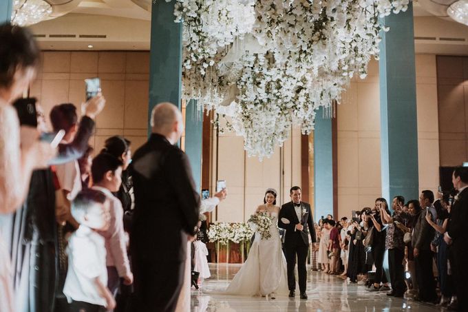 Ritz Carlton Pacific Place - Bobby & Angela by GLOW LIGHT - 019