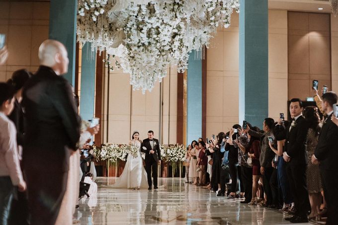 Ritz Carlton Pacific Place - Bobby & Angela by GLOW LIGHT - 021 Ritz Carlton Pacific Place - Bobby & Angela by GLOW LIGHT - 021