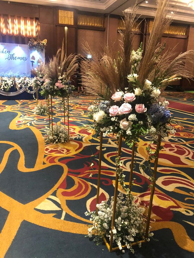 Royal Blue Wedding by eL Royale Hotel Bandung d/h Grand Royal Panghegar - 024 Royal Blue Wedding by eL Royale Hotel Bandung d/h Grand Royal Panghegar - 024