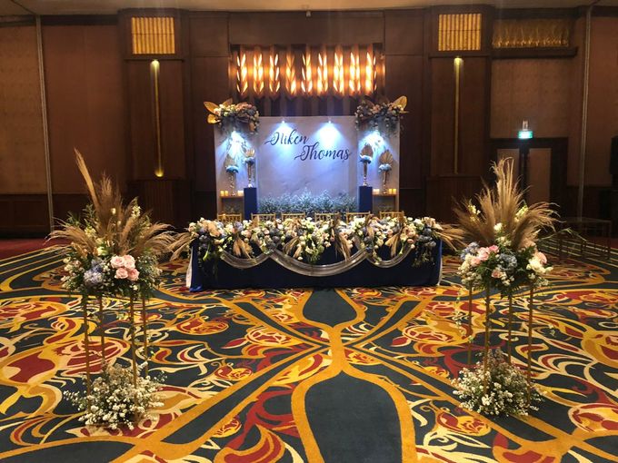 Royal Blue Wedding by eL Royale Hotel Bandung d/h Grand Royal Panghegar - 019 Royal Blue Wedding by eL Royale Hotel Bandung d/h Grand Royal Panghegar - 019