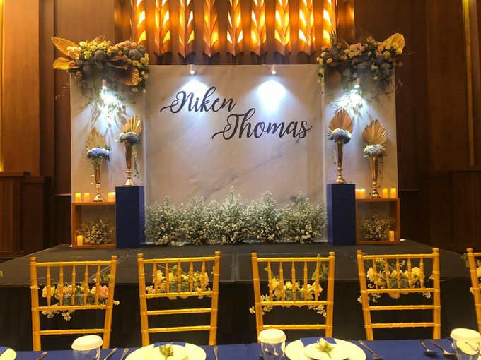 Royal Blue Wedding by eL Royale Hotel Bandung d/h Grand Royal Panghegar - 001 Royal Blue Wedding by eL Royale Hotel Bandung d/h Grand Royal Panghegar - 001