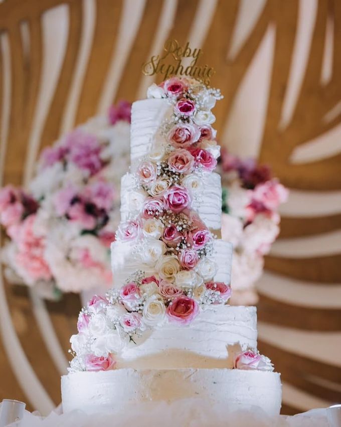 Roby & Stephanie by Evergreen Cake Boutique - 001 Roby & Stephanie by Evergreen Cake Boutique - 001