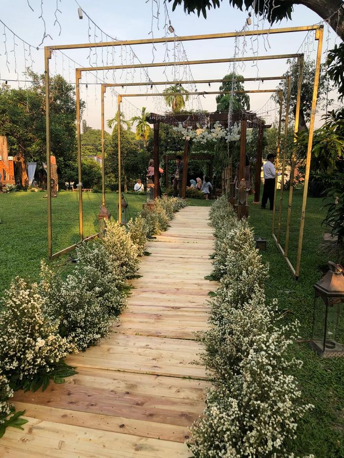The Wedding ARIN AND NOVRI by Serunniwedding Organizer - 045 The Wedding ARIN AND NOVRI by Serunniwedding Organizer - 045