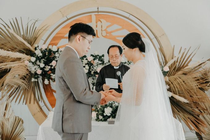 Lucky & Ericia Wedding at Gedong Putih by Luciole Photography - 026 Lucky & Ericia Wedding at Gedong Putih by Luciole Photography - 026