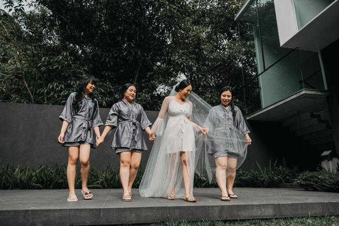 Lucky & Ericia Wedding at Gedong Putih by Luciole Photography - 028 Lucky & Ericia Wedding at Gedong Putih by Luciole Photography - 028