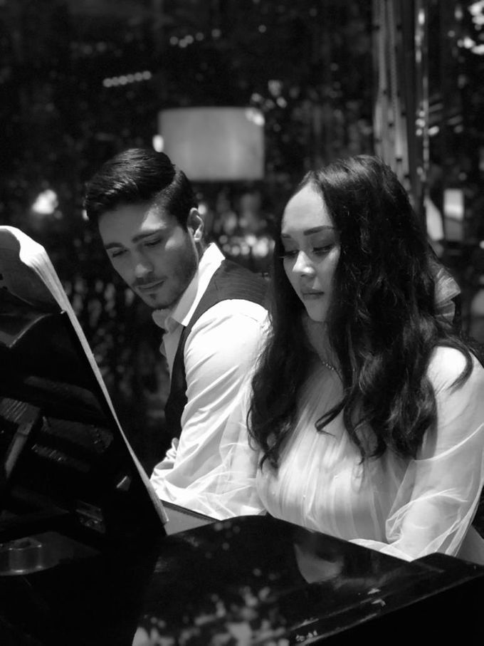 Aura Kasih & Eryck Amaral by Henri Winata Menswear - 003 Aura Kasih & Eryck Amaral by Henri Winata Menswear - 003
