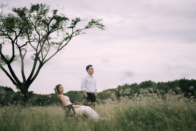 Outdoor Prewedding For Ferdinand & Michelle by Elina Wang Bridal - 006