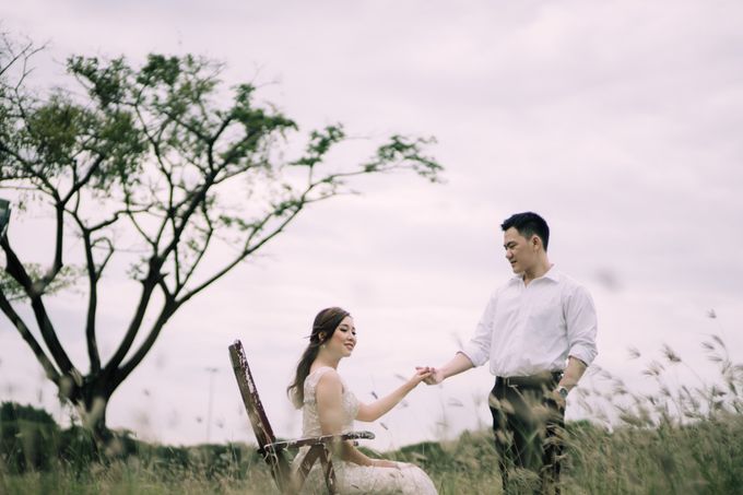 Outdoor Prewedding For Ferdinand & Michelle by Elina Wang Bridal - 002 Outdoor Prewedding For Ferdinand & Michelle by Elina Wang Bridal - 002