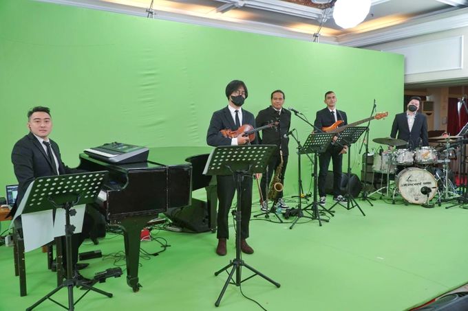 NATAL BANK INDONESIA by Hanny N Co Orchestra - 002 NATAL BANK INDONESIA by Hanny N Co Orchestra - 002